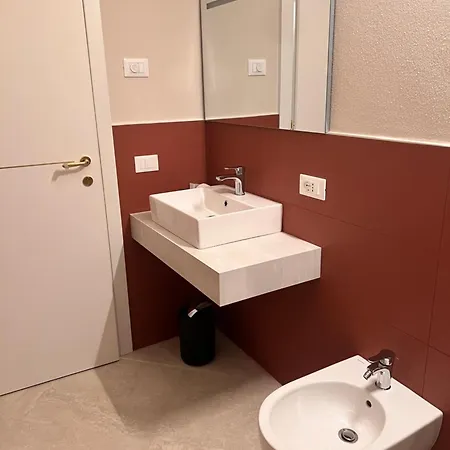 Affittacamere Emilia381 *