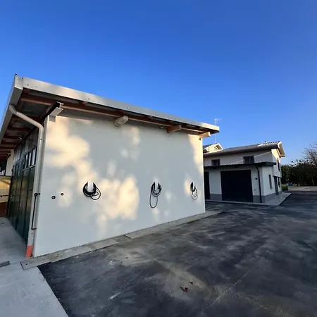 Affittacamere Emilia381 *